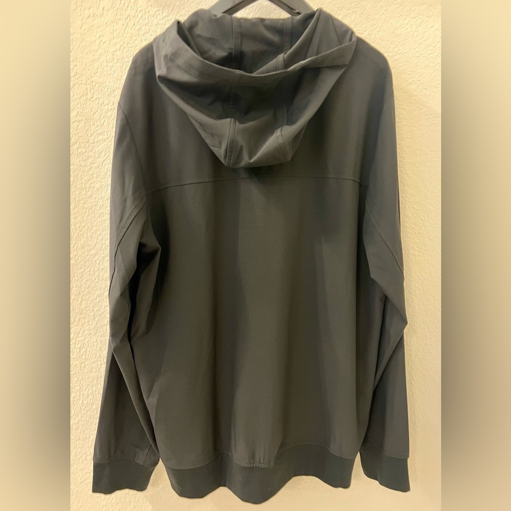 Travis Mathew Black Windbreaker with Hood and Full Zipper - Picture 5 of 10